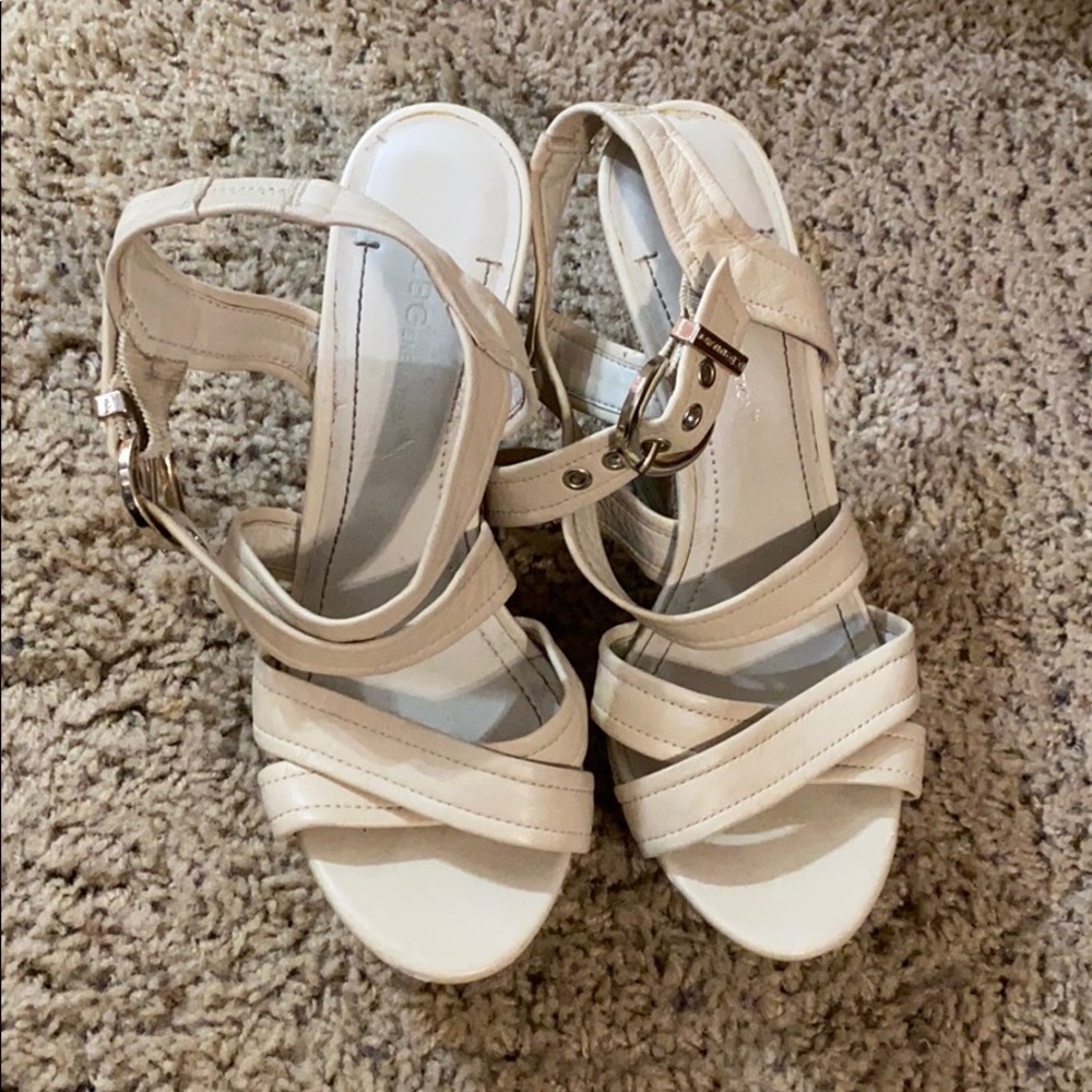 BCBGeneration Wedges Size 6.5